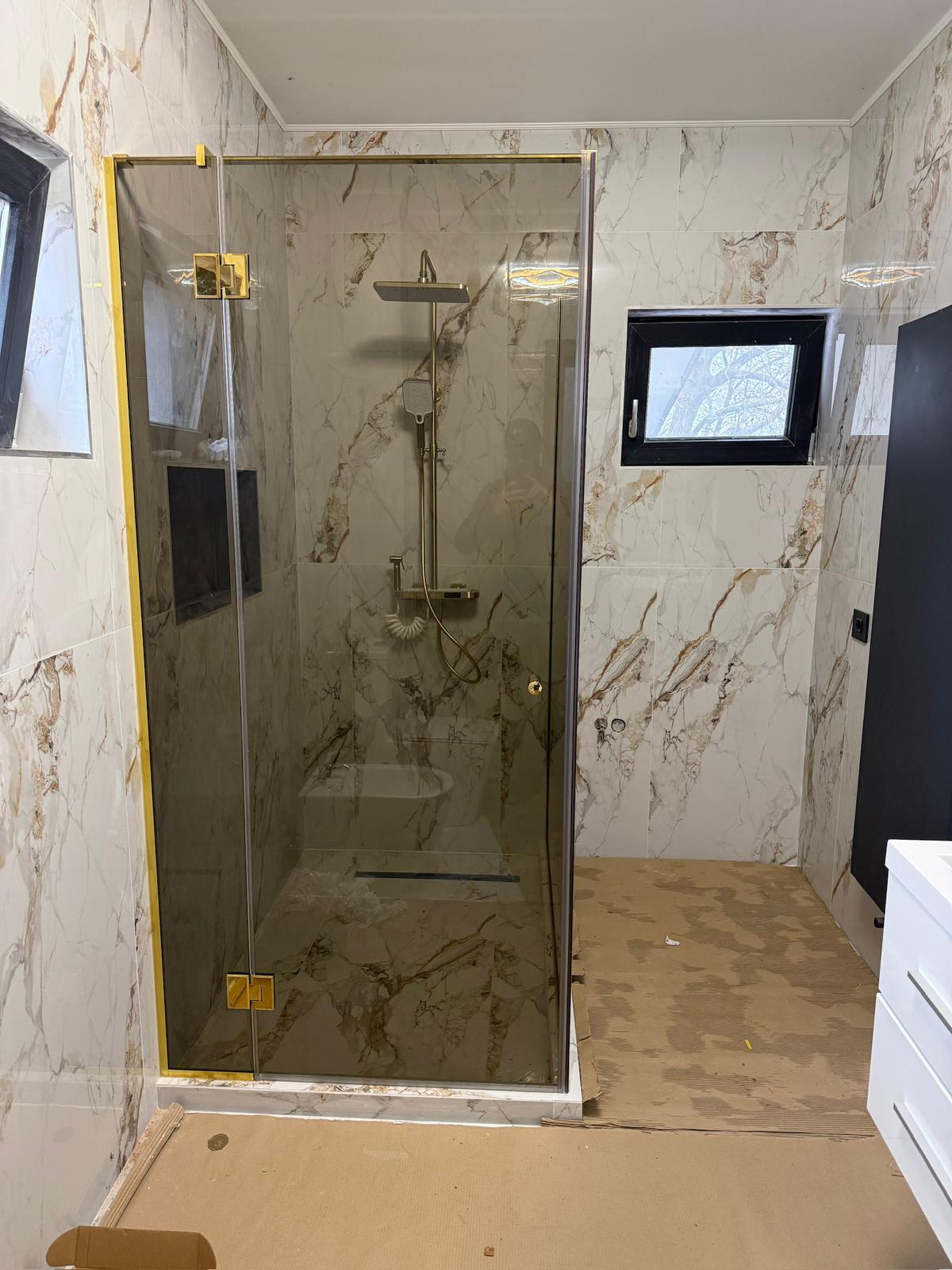 Cabină de duș semi-ramă cu deschidere laterală