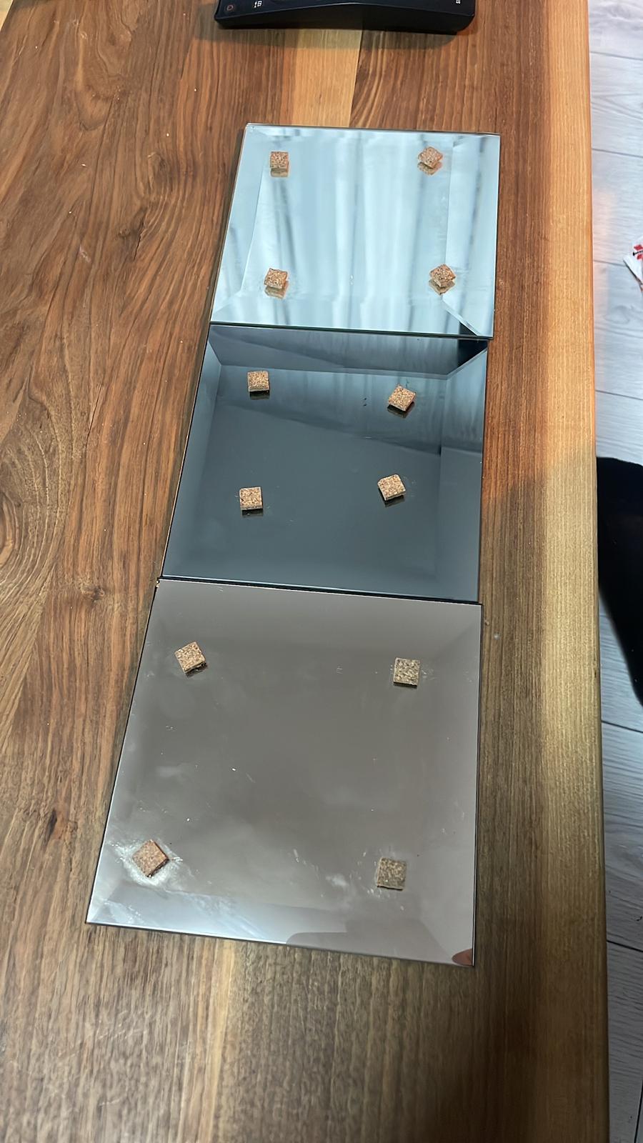 Montaj oglindă clară cu suporți din aluminiu