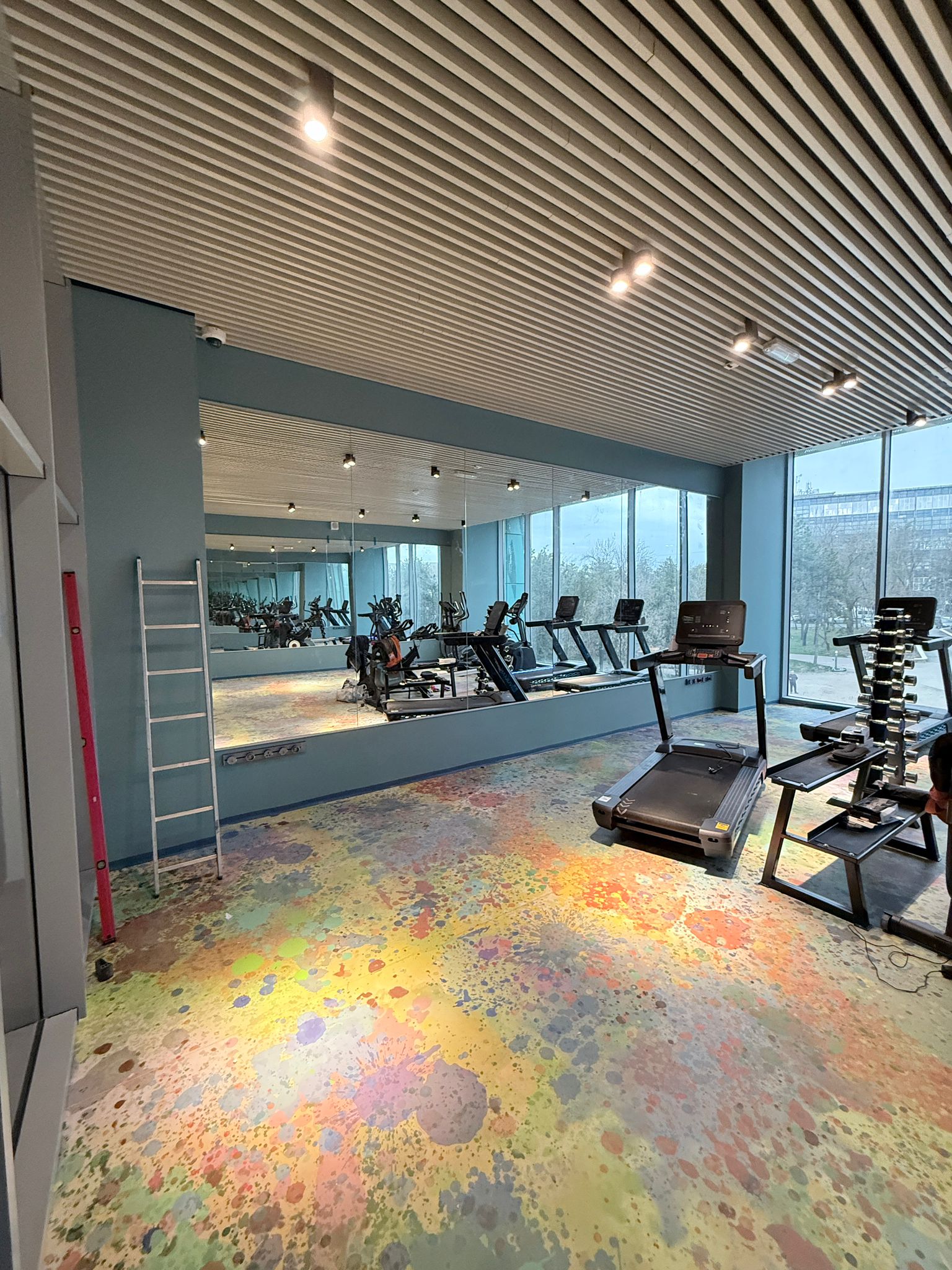 Oglinzi pentru studio dans montate de Supremeglass